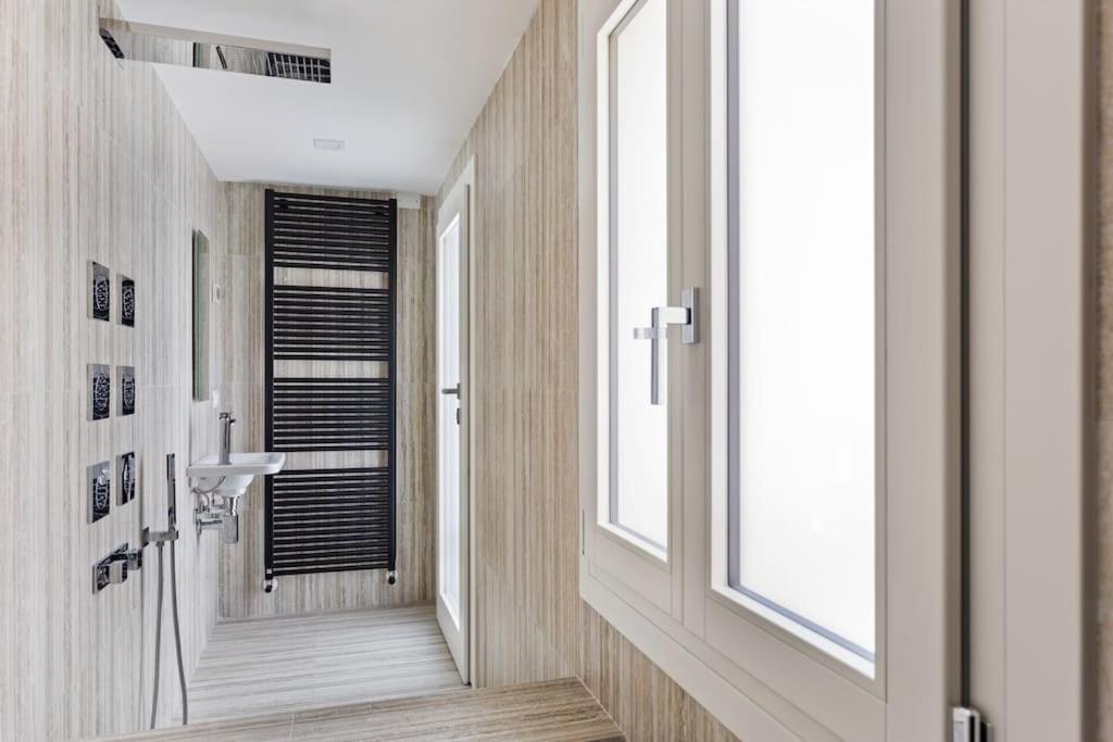 Dimora San Lorenzo Luxury Apartment เวนิส ภายนอก รูปภาพ